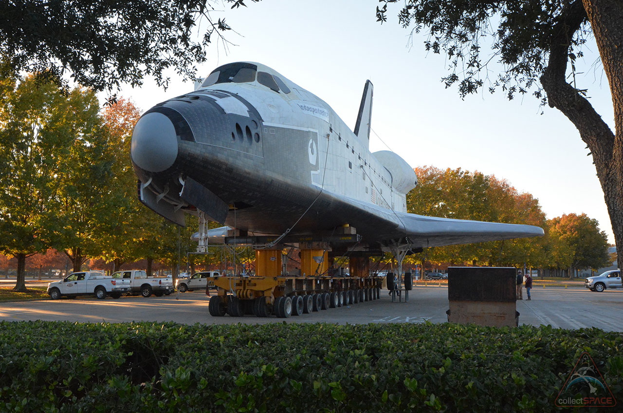 Space Shuttle Shuffle: Houston's Mock Orbiter Moved for New 2015 Attraction